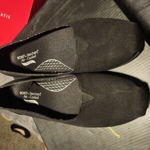 Skechers Womens's Black Slip-On Shoes